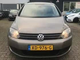 Volkswagen Golf (2009) thumbnail 3