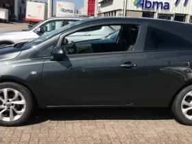 Opel Corsa (2017) thumbnail 9