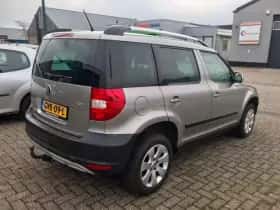 Škoda Yeti (2012) thumbnail 4