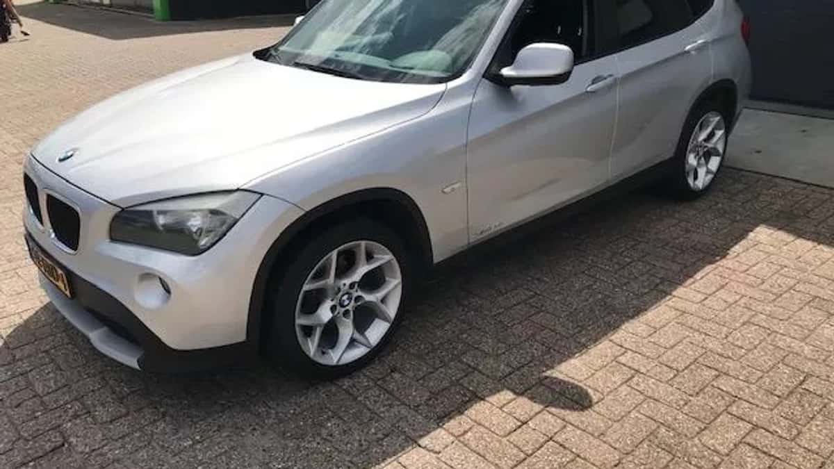 BMW X1 (2011) — foto 1