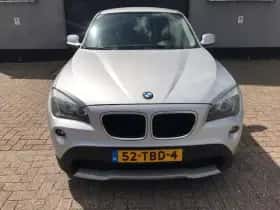 BMW X1 (2011) thumbnail 2