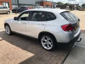 BMW X1 (2011) thumbnail 4