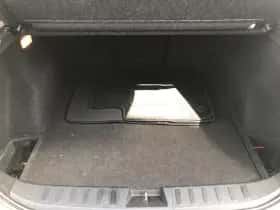 BMW X1 (2011) thumbnail 8