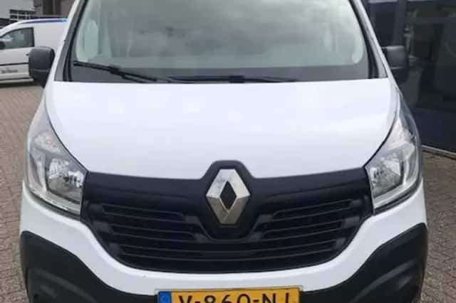 Renault Trafic (2018) thumbnail 2