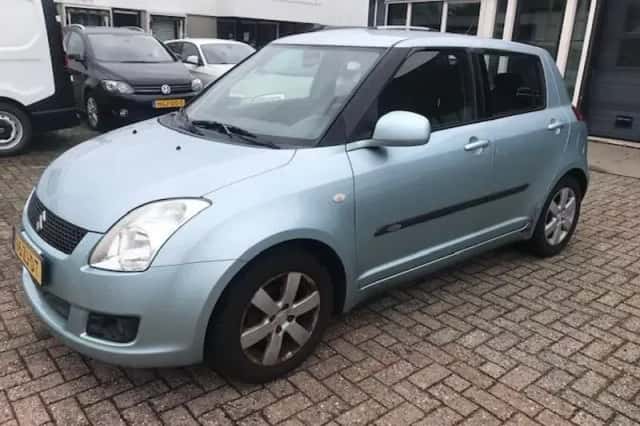 Suzuki Swift (2008) thumbnail 1
