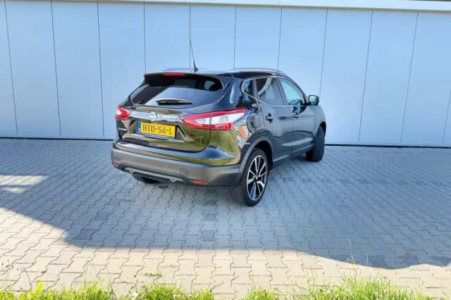 Nissan Qashqai (2016) thumbnail 4