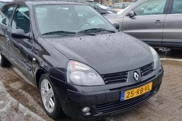 Renault Clio (2005) thumbnail 3