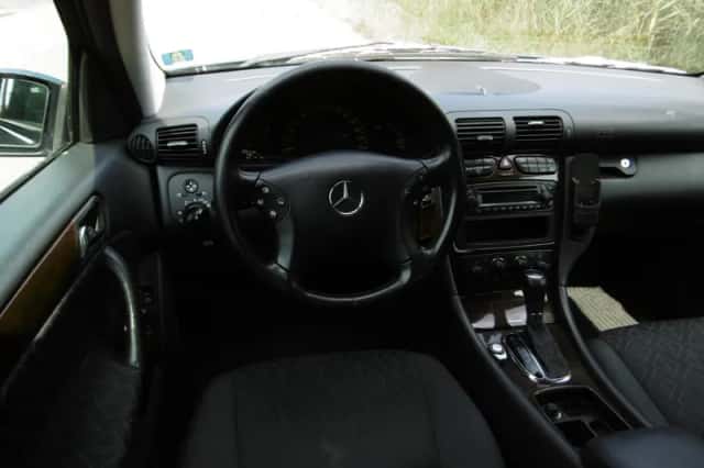 Mercedes-Benz C-Klasse (2003) thumbnail 6