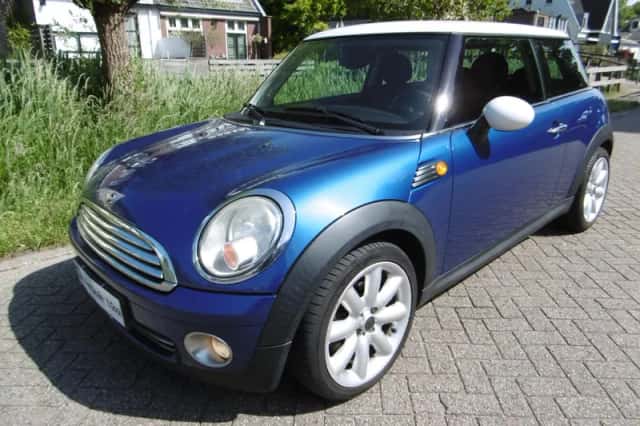 MINI Cooper (2009) thumbnail 1