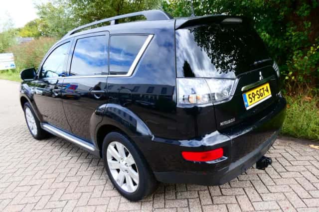 Mitsubishi Outlander (2011) thumbnail 5