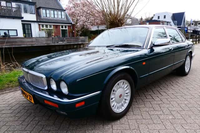 Daimler Double Six (1996) thumbnail 1