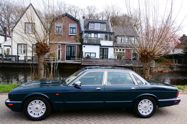 Daimler Double Six (1996) thumbnail 4
