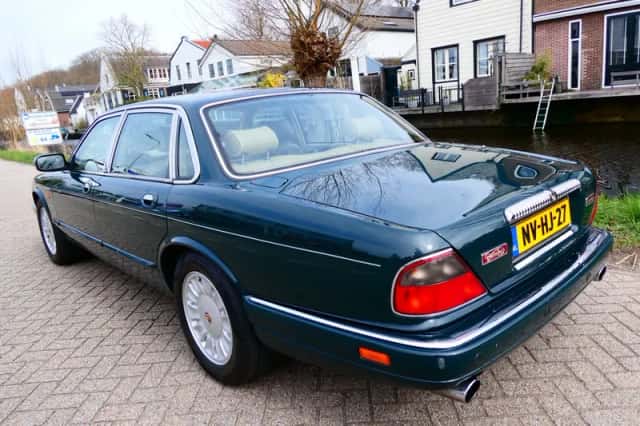 Daimler Double Six (1996) thumbnail 5