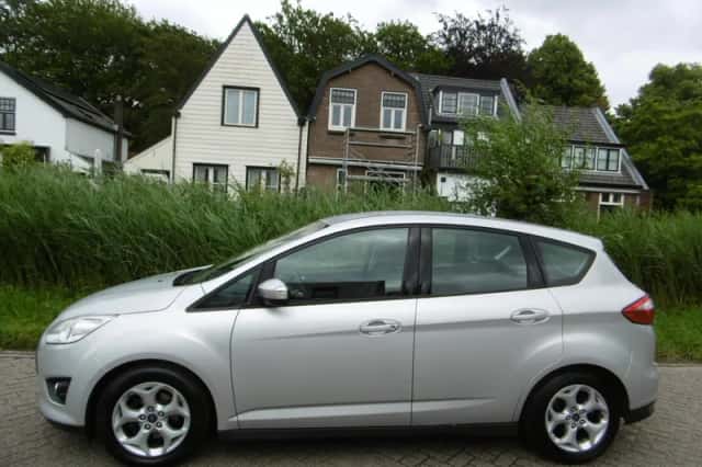 Ford C-Max (2015) thumbnail 3
