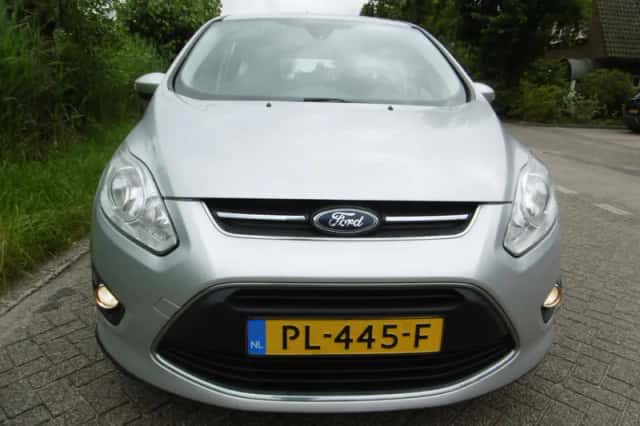 Ford C-Max (2015) thumbnail 6