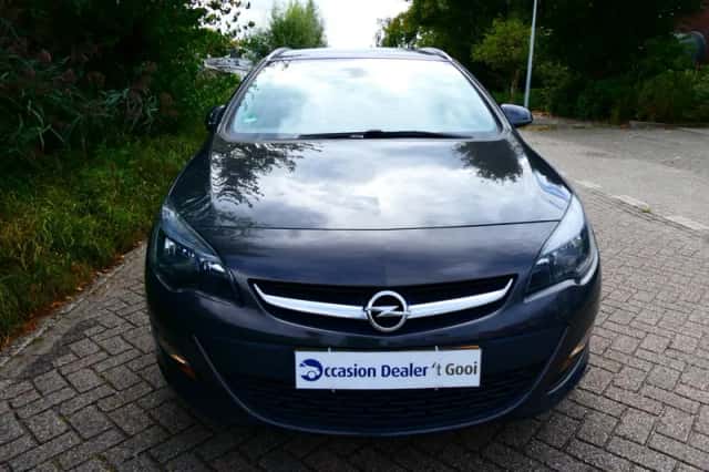 Opel Astra (2015) thumbnail 6
