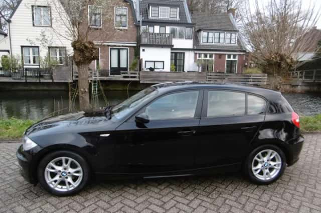 BMW 1-Serie (2009) thumbnail 4
