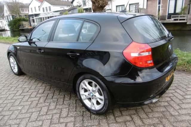 BMW 1-Serie (2009) thumbnail 5