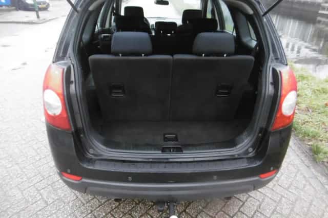 Chevrolet Captiva (2008) thumbnail 3