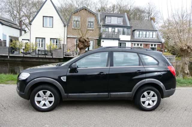 Chevrolet Captiva (2008) thumbnail 4