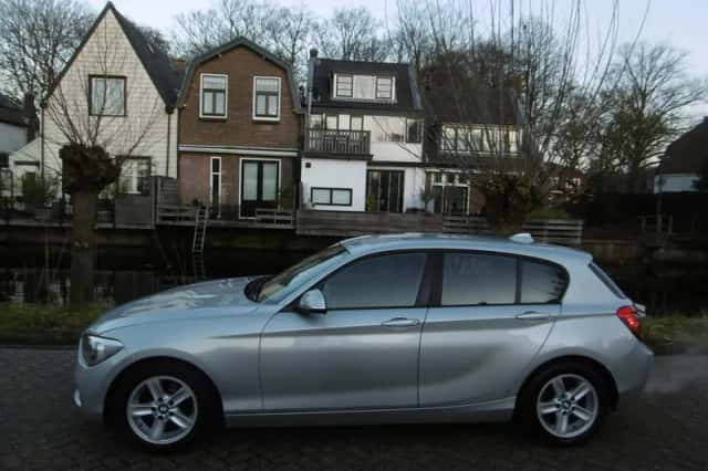 BMW 1-Serie (2011) thumbnail 4