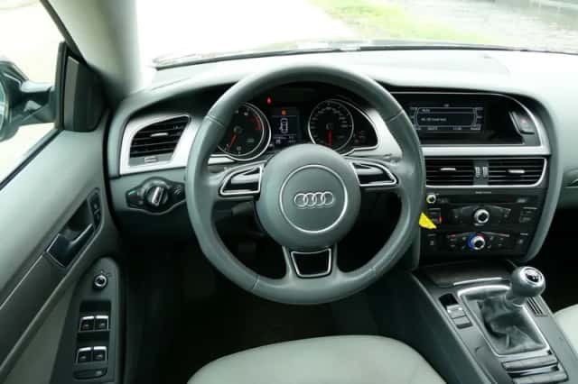Audi A5 (2012) thumbnail 2