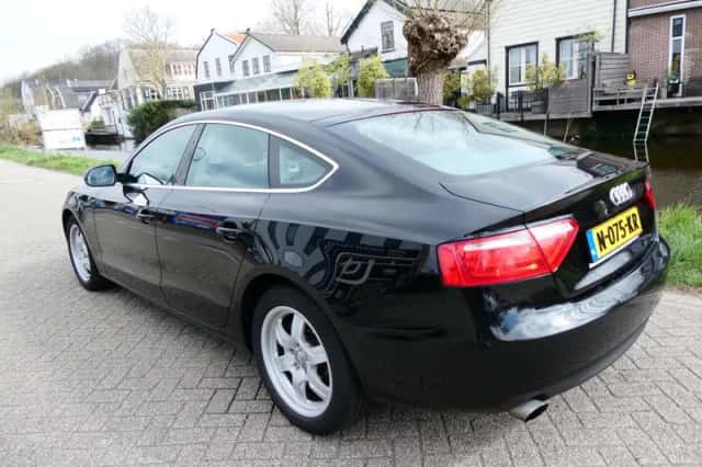 Audi A5 (2012) thumbnail 5