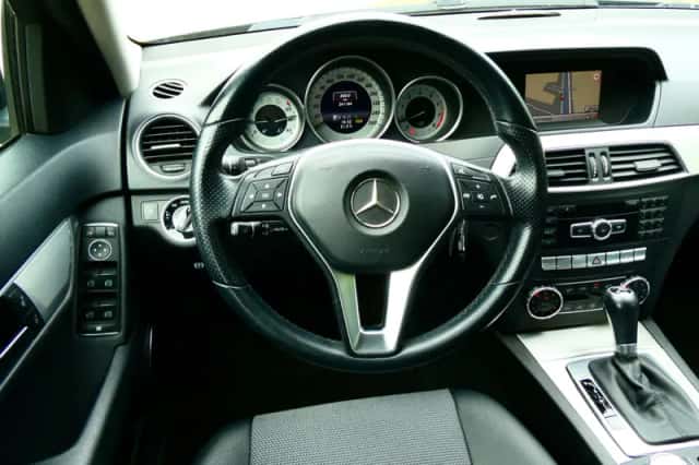 Mercedes-Benz C-Klasse (2013) thumbnail 2