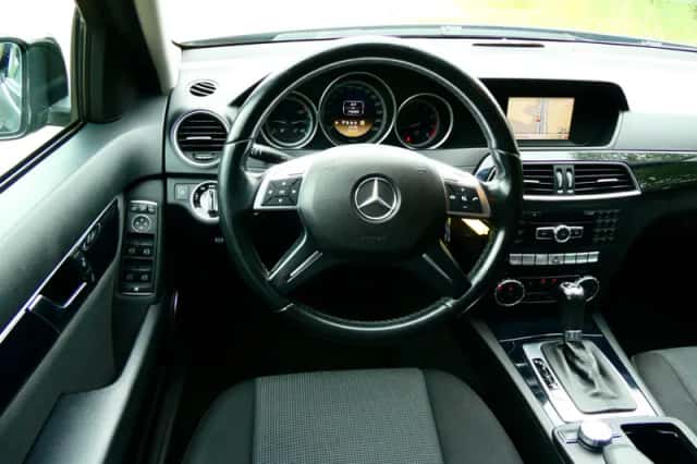 Mercedes-Benz C-Klasse (2012) thumbnail 2