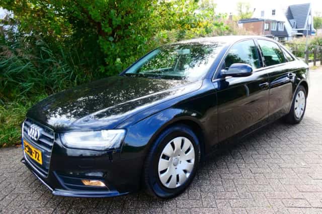 Audi A4 (2013) thumbnail 4