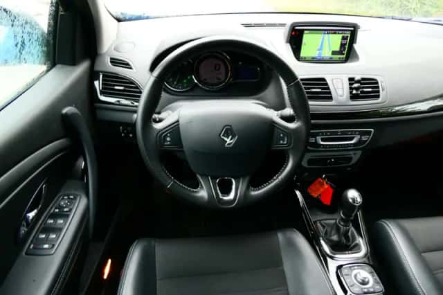 Renault Mégane (2015) thumbnail 2