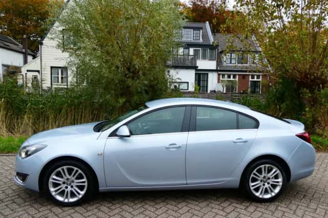 Opel Insignia (2013) thumbnail 3