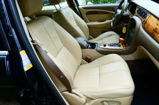 Jaguar S-Type (2005) thumbnail 2