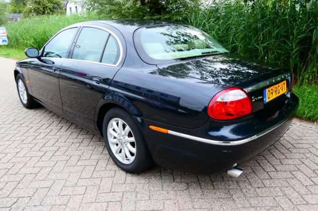 Jaguar S-Type (2005) thumbnail 5