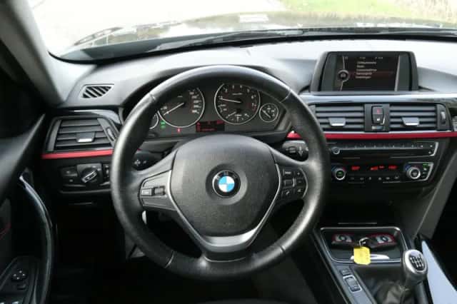 BMW 3-Serie (2014) thumbnail 2
