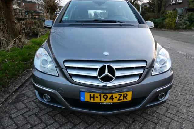 Mercedes-Benz B-Klasse (2010) thumbnail 6