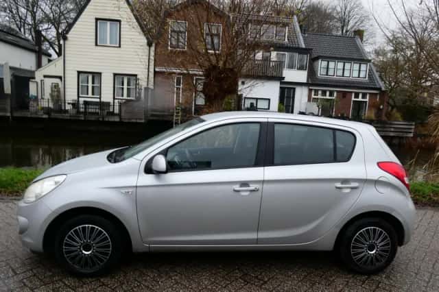 Hyundai i20 (2011) thumbnail 1