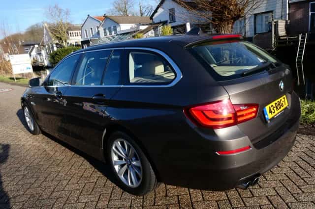 BMW 5-Serie (2011) thumbnail 5