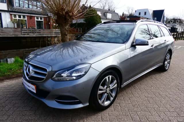 Mercedes-Benz E-Klasse (2013) thumbnail 4