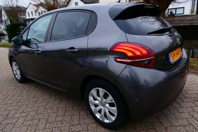 Peugeot 208 (2018) thumbnail 5