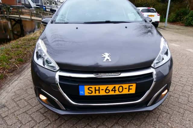Peugeot 208 (2018) thumbnail 6