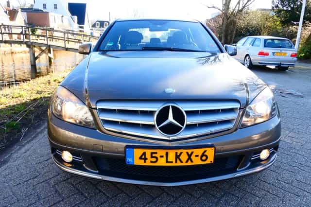 Mercedes-Benz C-Klasse (2010) thumbnail 6