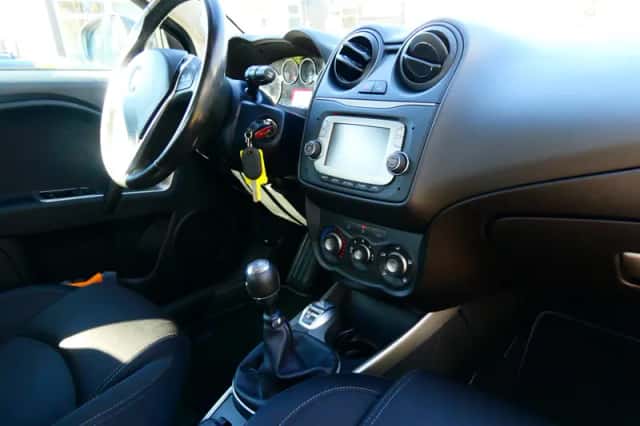 Alfa Romeo Mito (2017) thumbnail 2
