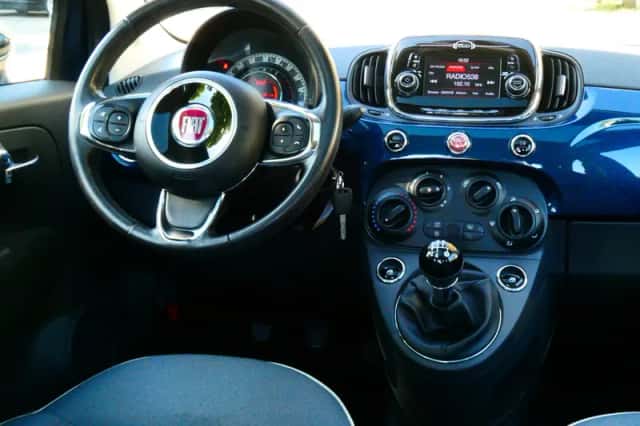 Fiat 500 (2016) thumbnail 2