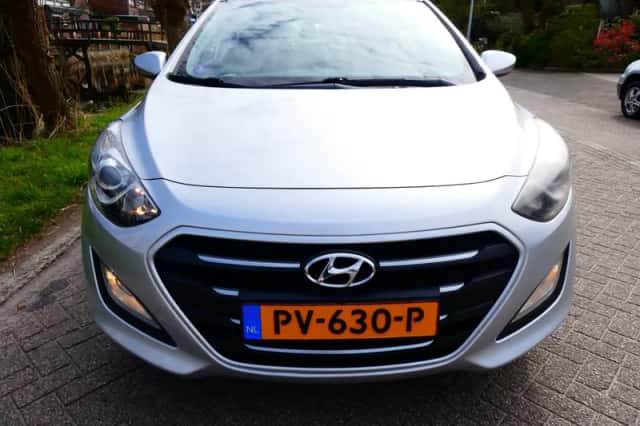Hyundai i30 (2015) thumbnail 6