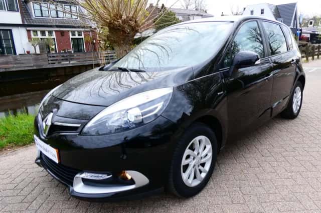 Renault Scénic (2015) thumbnail 1