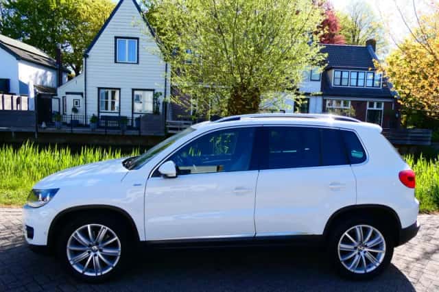Volkswagen Tiguan (2014) thumbnail 4