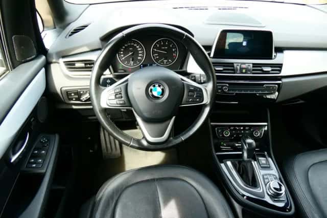 BMW 2-Serie Active Tourer (2017) thumbnail 2
