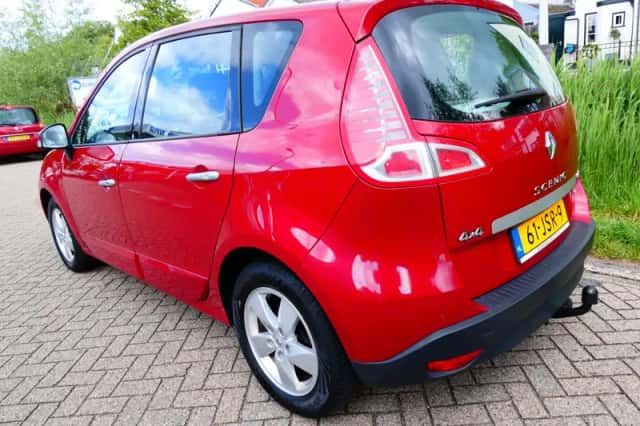 Renault Scénic (2009) thumbnail 5