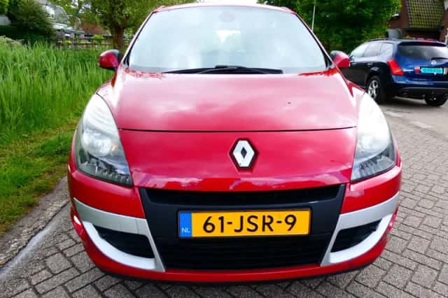 Renault Scénic (2009) thumbnail 6